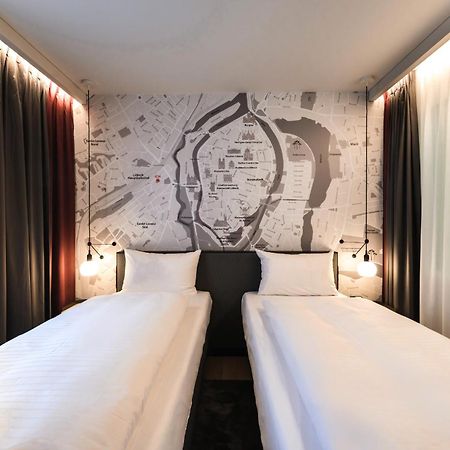 Intercityhotel Luebeck ภายนอก รูปภาพ