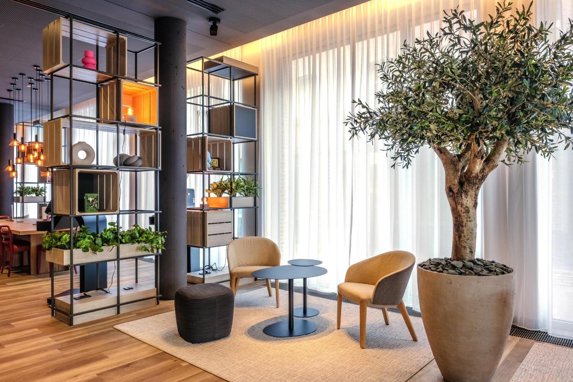 Intercityhotel Luebeck ภายนอก รูปภาพ